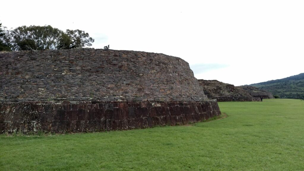 メキシコのミチョアカン州のツィンツンツァン遺跡