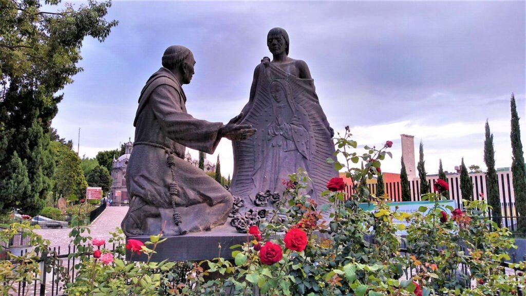 Dego virgen de guadalupe Juan Diego - メキシコのプライベートツアー | MCT グアダルーペ寺院