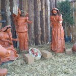 メキシコのメテペックでキリストが大人に囲まれている