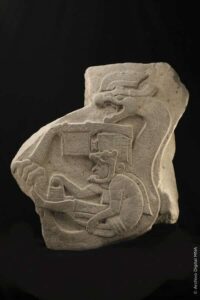 Monumento19 La Venta serpiente - メキシコのプライベートツアー | MCT メキシコのオルメカの蛇のレリーフ