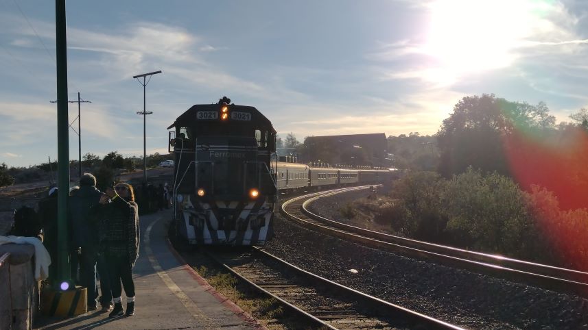 Chepe Divisadero 1 - メキシコのプライベートツアー | MCT メキシコのチェペ鉄道