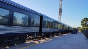 Chepe los mochis - メキシコのプライベートツアー | MCT チワワ鉄道のプラットフォーム