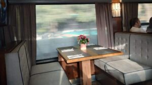 Chepe vagon - メキシコのプライベートツアー | MCT チワワ鉄道の客車