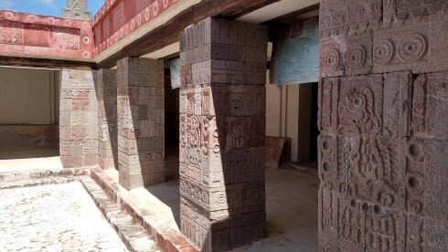 Palacio Quetzalpapalotl - メキシコのプライベートツアー | MCT テオティワカン遺跡の神殿