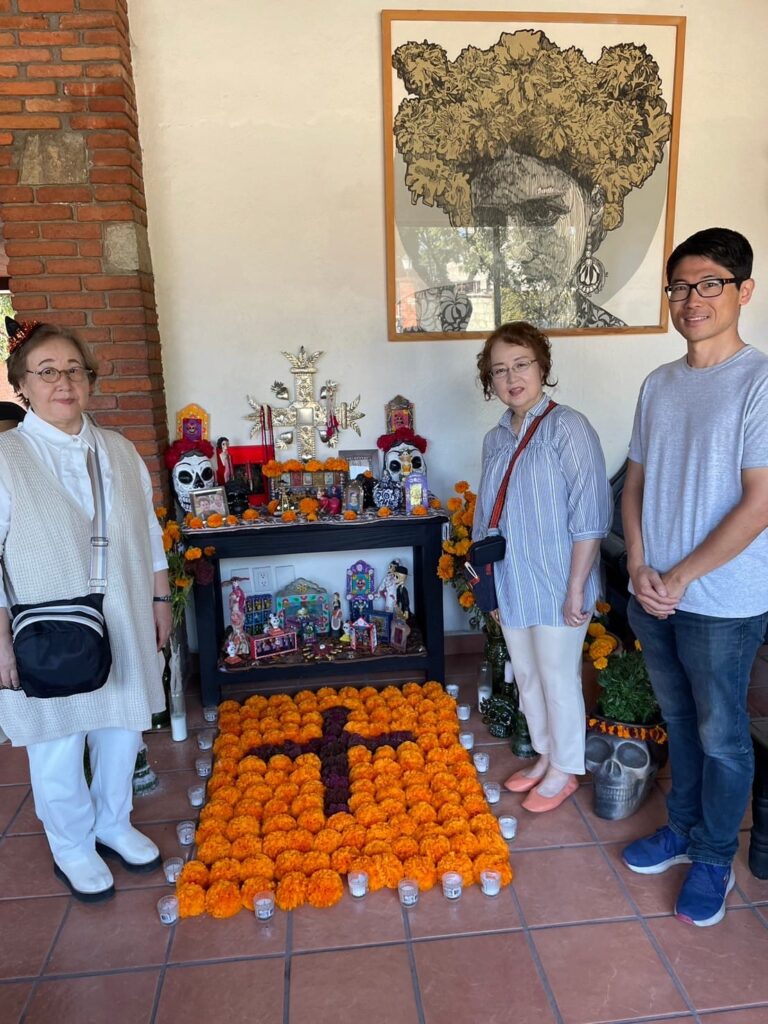 Kishimotosama Oaxaca - メキシコのプライベートツアー | MCT メキシコの死者の日の祭壇オフレンダ