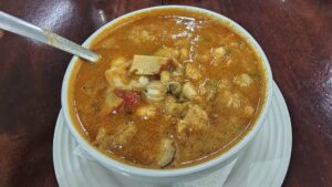 Sopa de mariscos Carmen - メキシコのプライベートツアー | MCT カンペチェのメキシコ料理海鮮スープ
